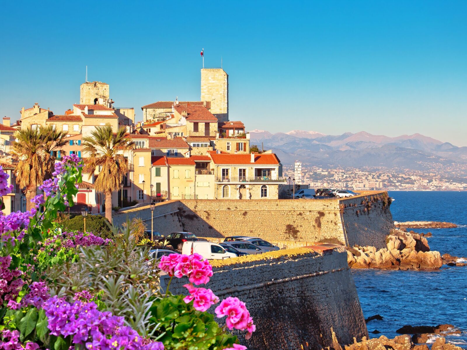 Town,Of,Antibes,Historic,Waterfront,And,Landmarks,View,,Famous,Destination