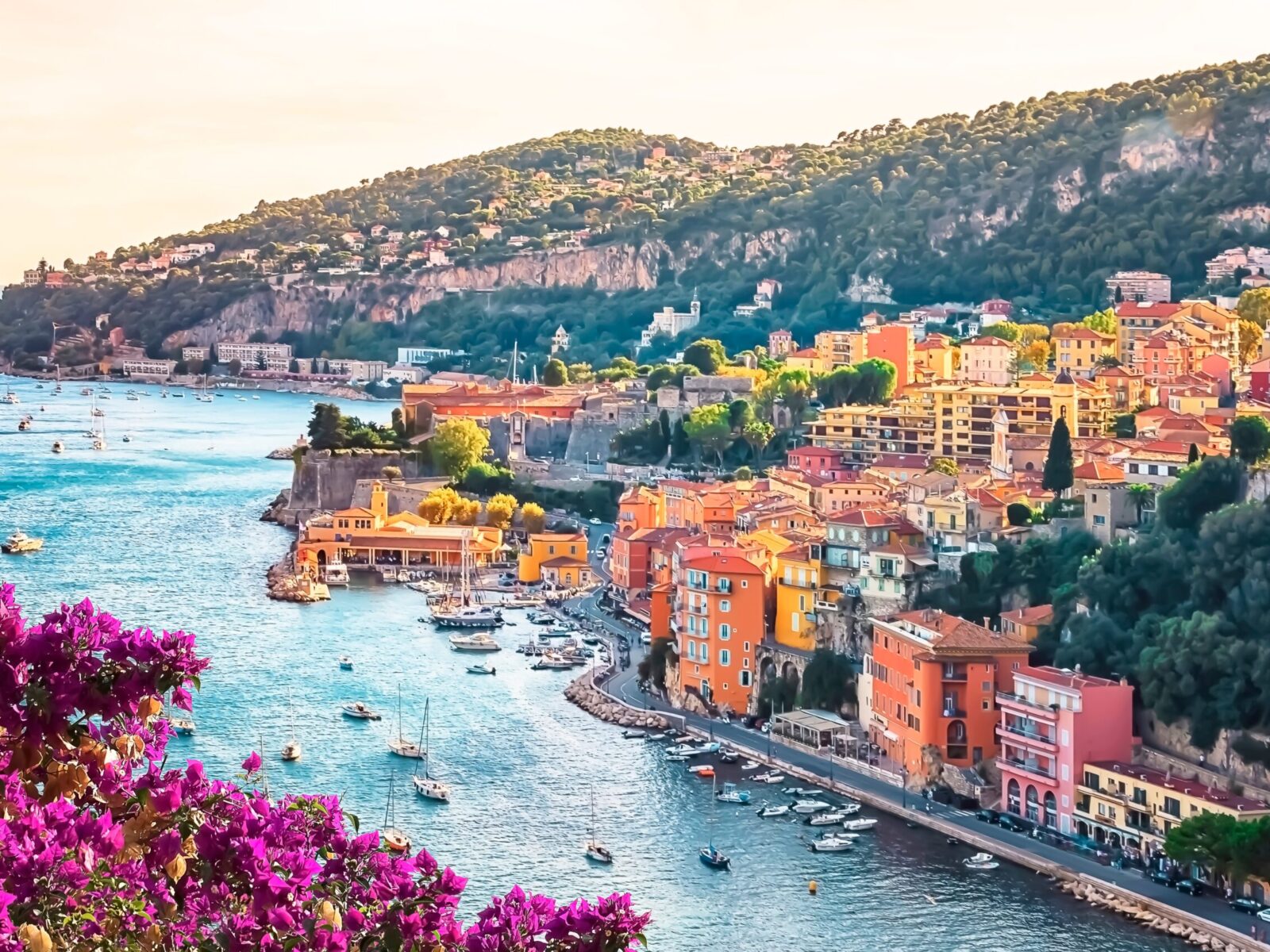 Villefranche-sur-mer,On,The,French,Riviera,In,Summer